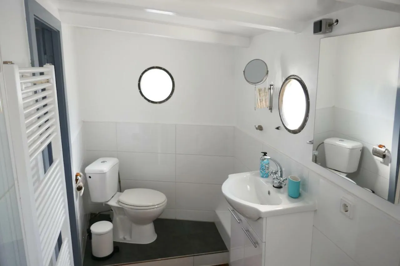 Botel Boathotel Rotterdam Wilhelmina