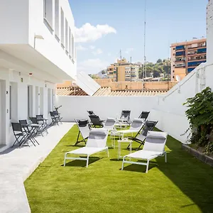 https://apartamentos-la-pelusa.es-andalucia.com